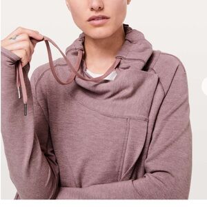 lululemon athletica Coast Easy Wrap Heather Misty‎ Merlot,    Size 4